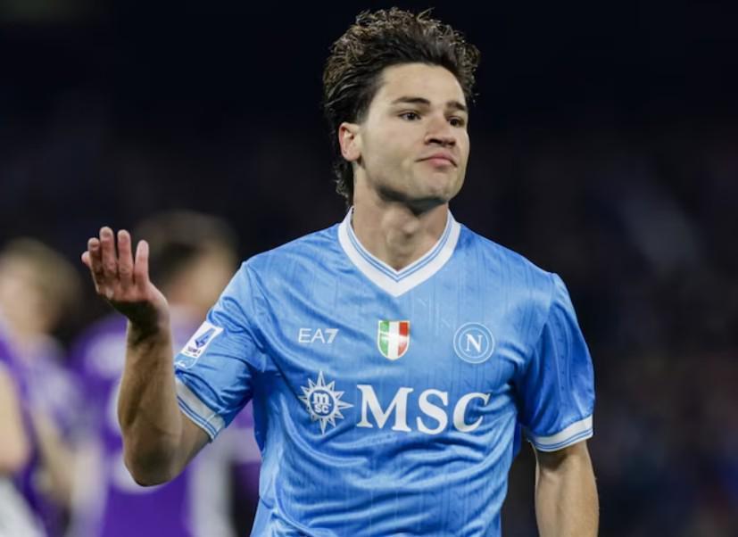 开云下载-韦尔加拉:我的偶像一直是梅西,后来我也很欣赏泽林斯基